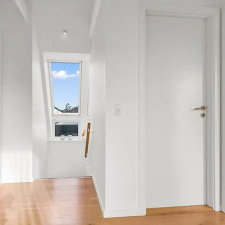 Lovely For Rent, Josefines Have 17 *