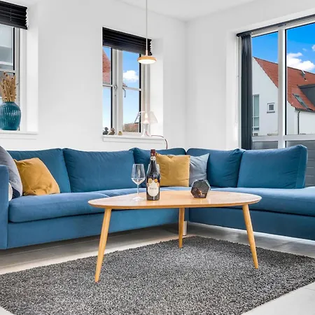 Lovely For Rent, Josefines Have 17 *