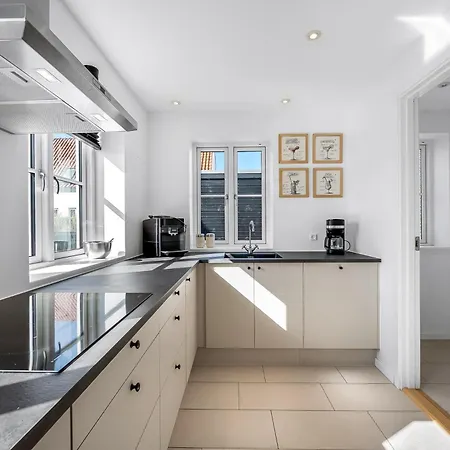 Lovely For Rent, Josefines Have 17